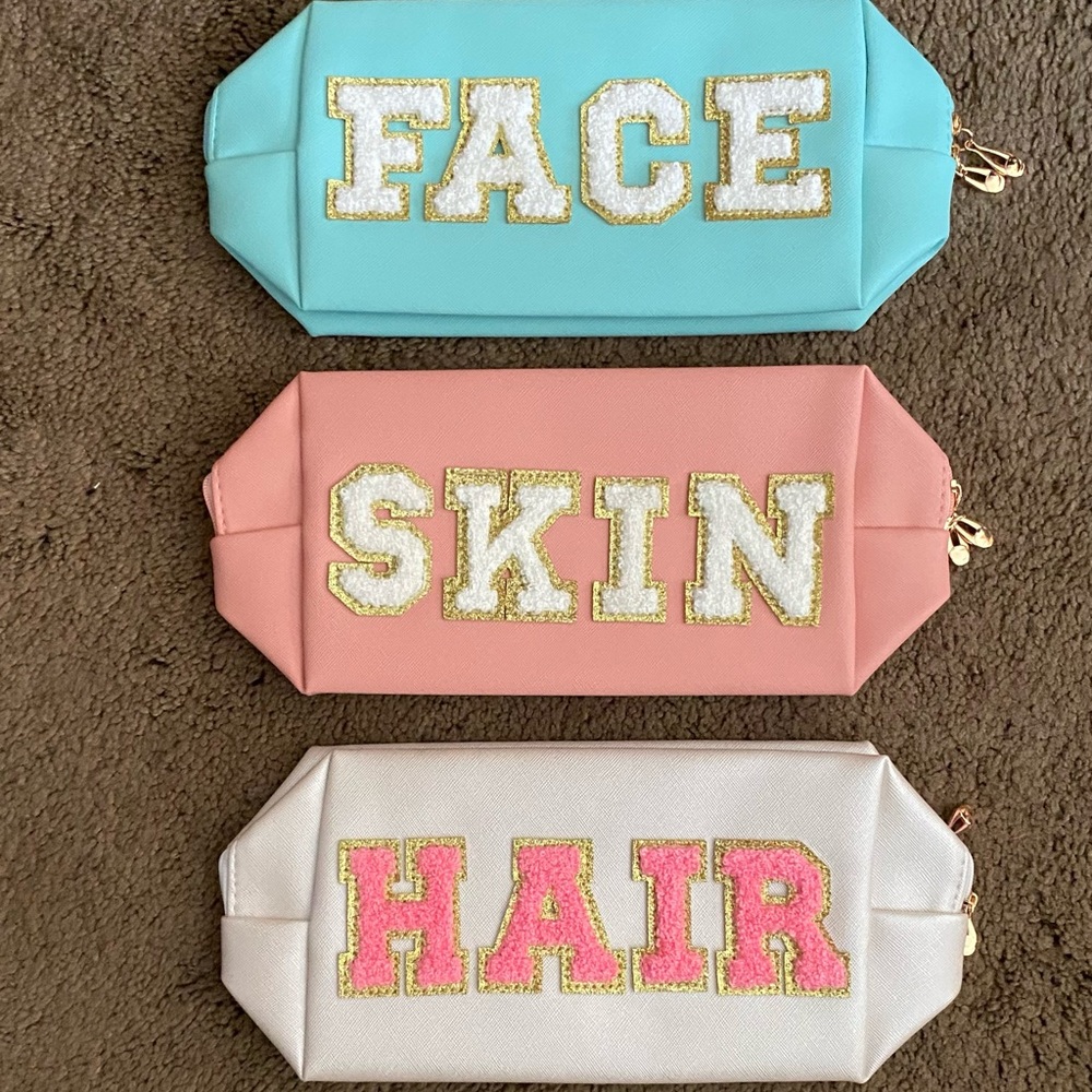 Set of 3 travel bags Hair Face Skin